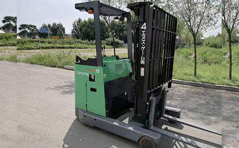 鞍山電動叉車出租收費標準-沈陽興隆瑞